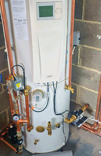 https://yokinehotwater.com.au/uploads/2025/06/gas-hot-water-system-13675.jpg
